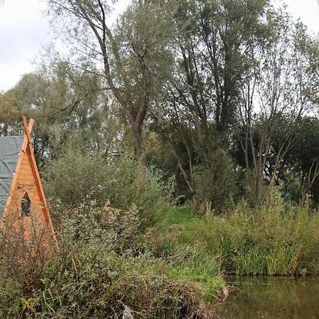 Hotel Rum Bridge "Owl Watch" Wooden Tipi à Sudbury  Extérieur photo