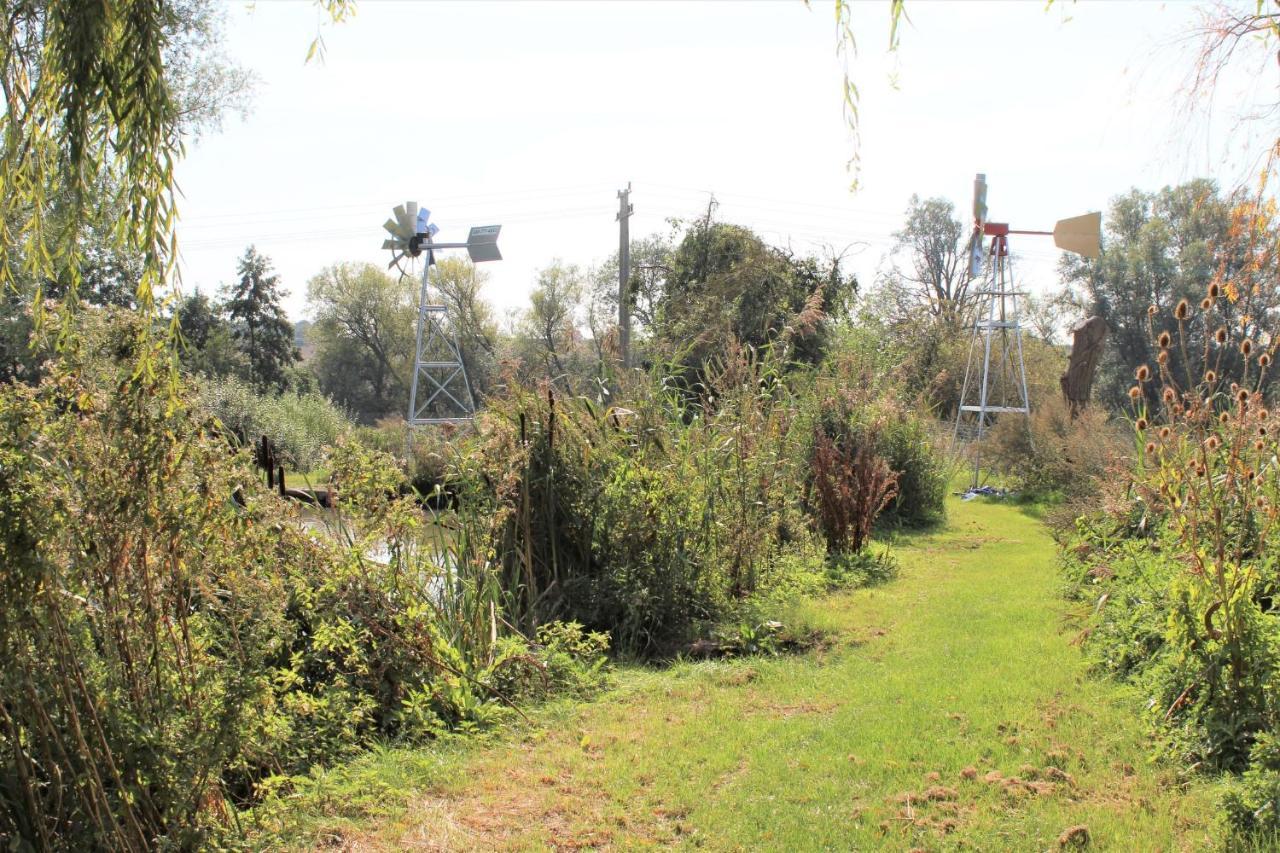 Hotel Rum Bridge "Owl Watch" Wooden Tipi à Sudbury  Extérieur photo