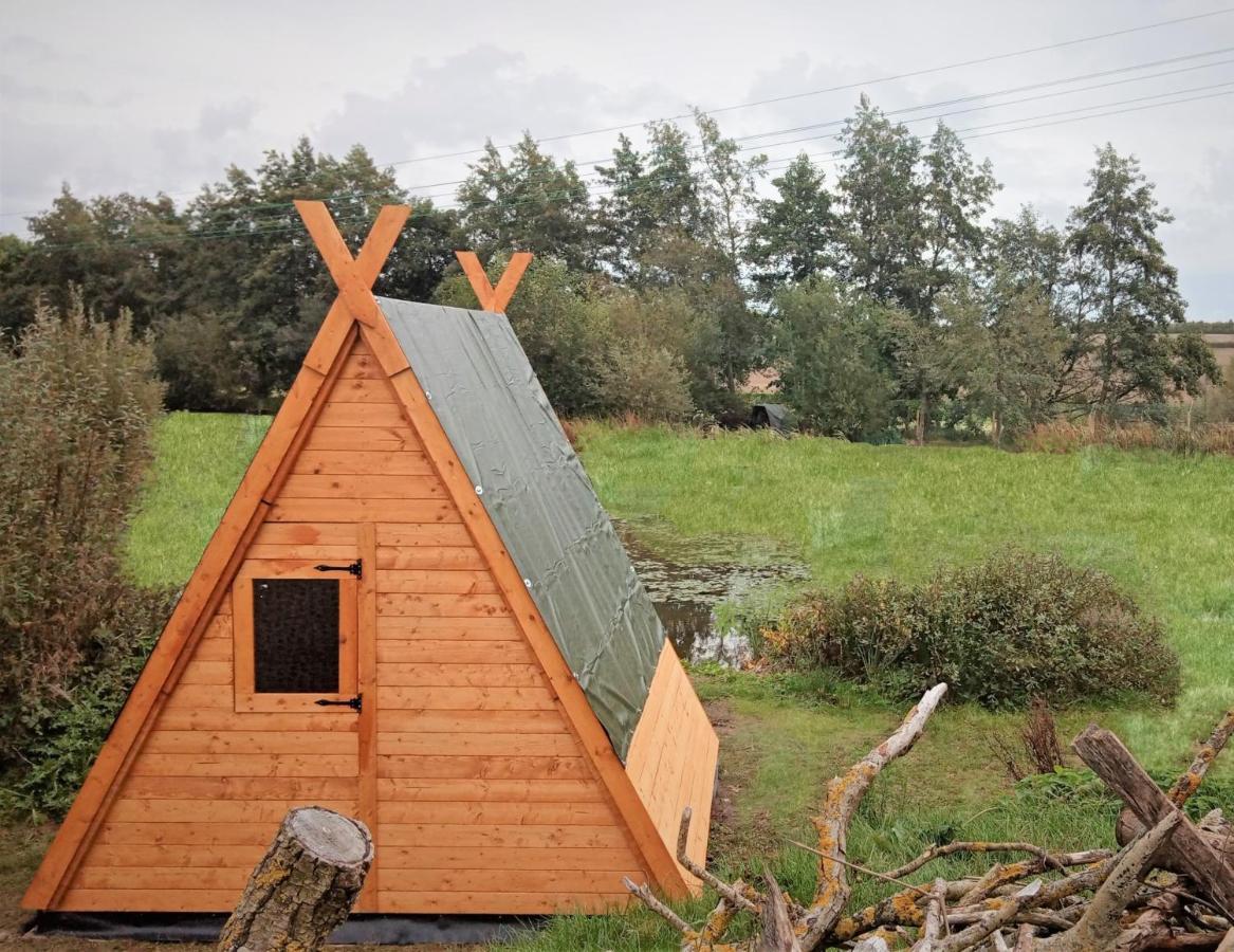 Hotel Rum Bridge "Owl Watch" Wooden Tipi à Sudbury  Extérieur photo